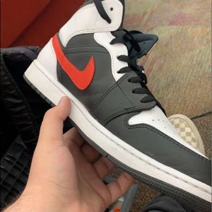 Chile red Jordan 1